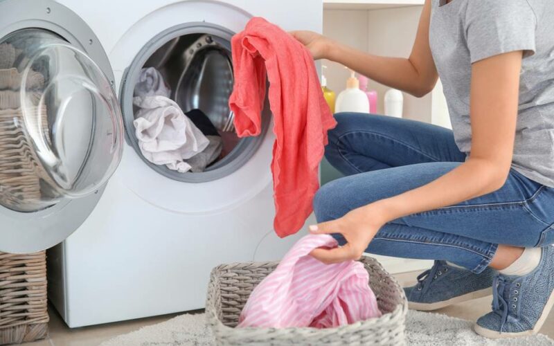 Jak zabránit obarvení prádla?