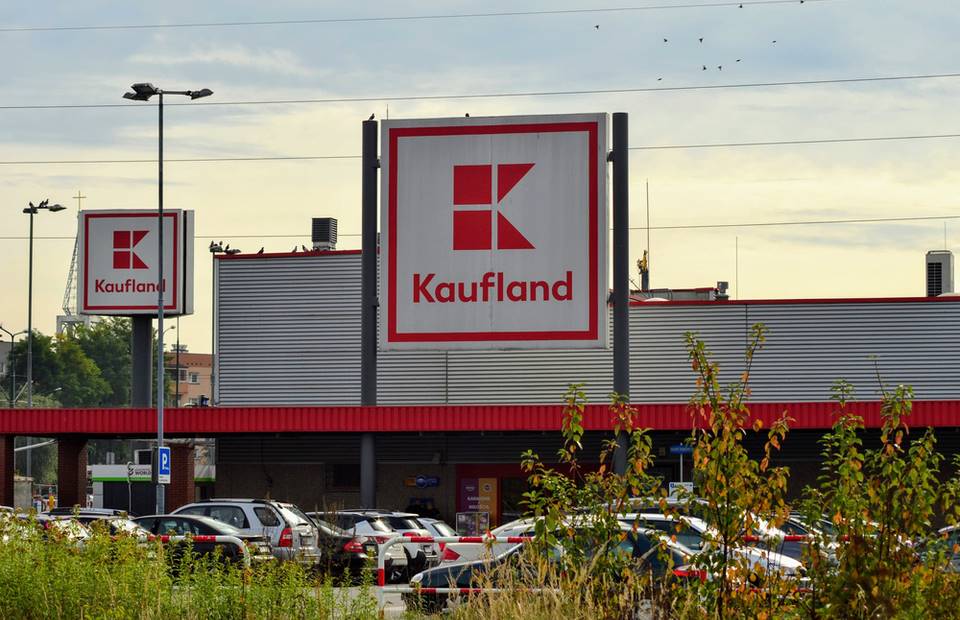 Zákazníci Kauflandu byli v šoku. Obchod provedl opravdu ošklivou věc