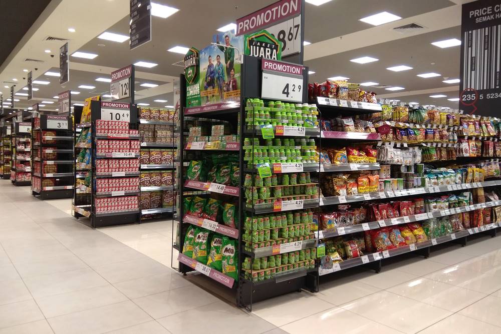 700 CZK なら、Lidl と Albert のものが 2800 CZK で買える。 ここで食費を月に12,000節約しています